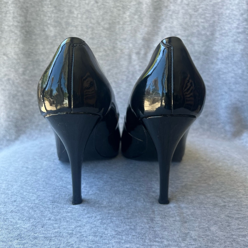 Audrey Brooke black patent leather pumps. 8m - Picture 4 of 8